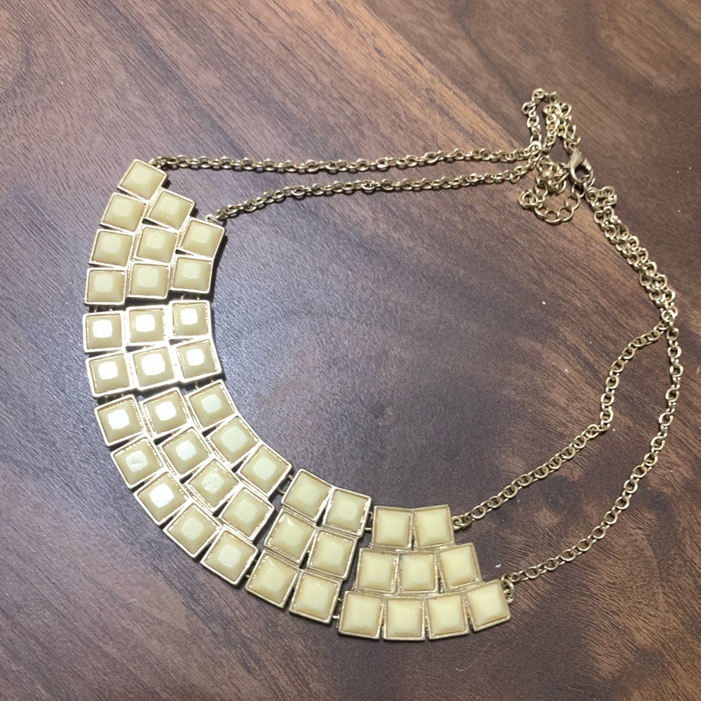 Gold and crème necklace